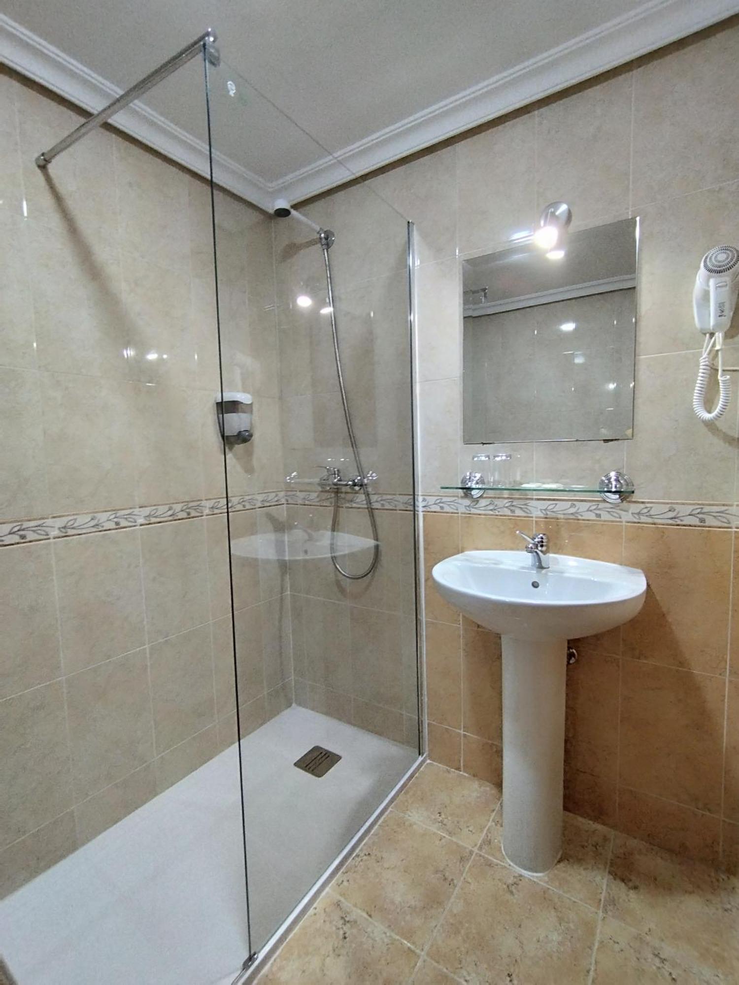 טולדו Hostal Madrid I מראה חיצוני תמונה