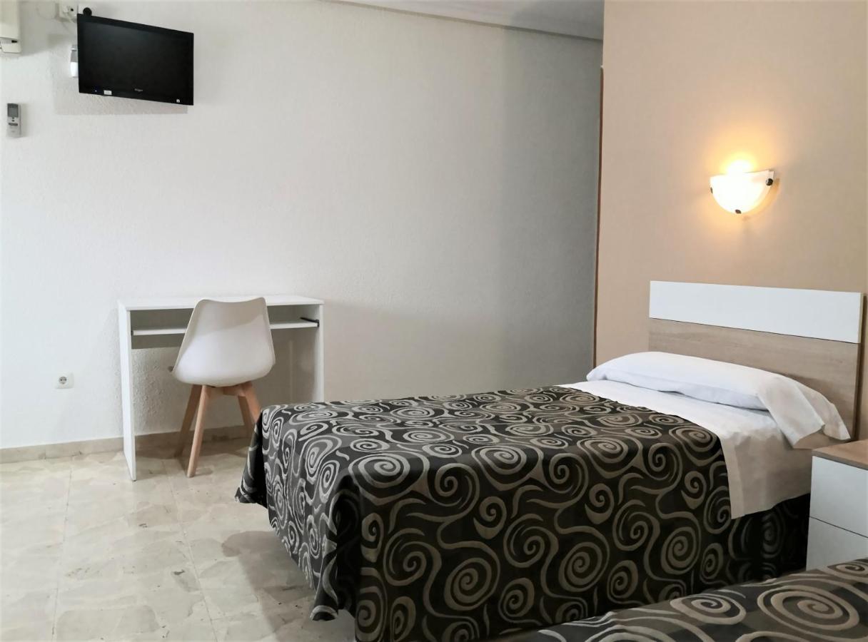 טולדו Hostal Madrid I מראה חיצוני תמונה