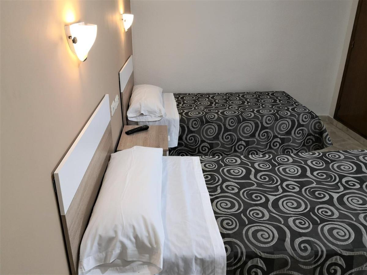 טולדו Hostal Madrid I מראה חיצוני תמונה
