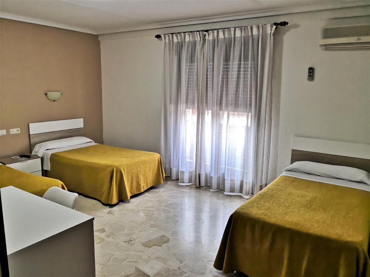 טולדו Hostal Madrid I מראה חיצוני תמונה